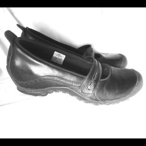 Merrell leather Mary Janes style pumps